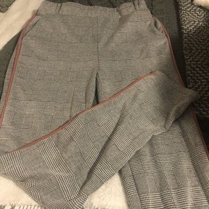 Plaid pants with elastic waist